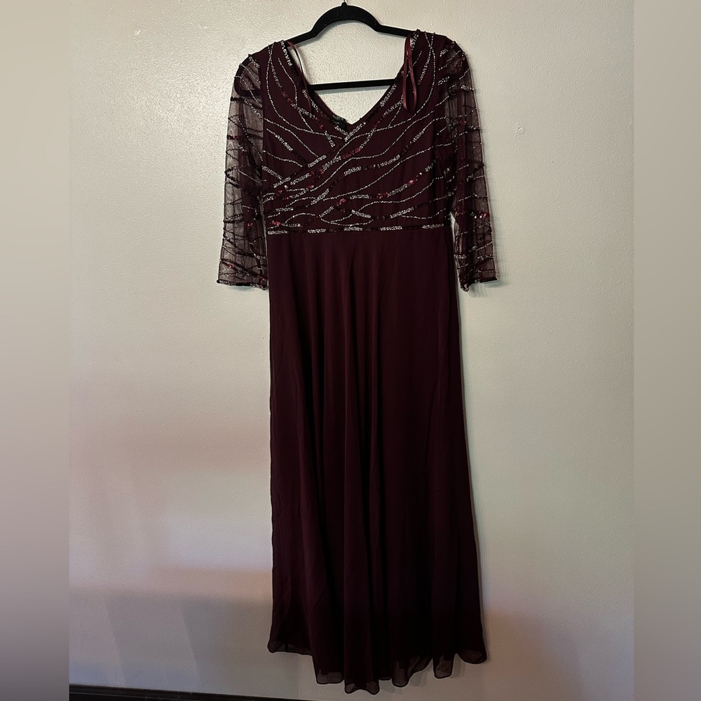 J Kara Womens Petite Beaded Gown Wine Multi 3/4 Sleeve Formal Dress 8P 5045WMP - Picture 2 of 5